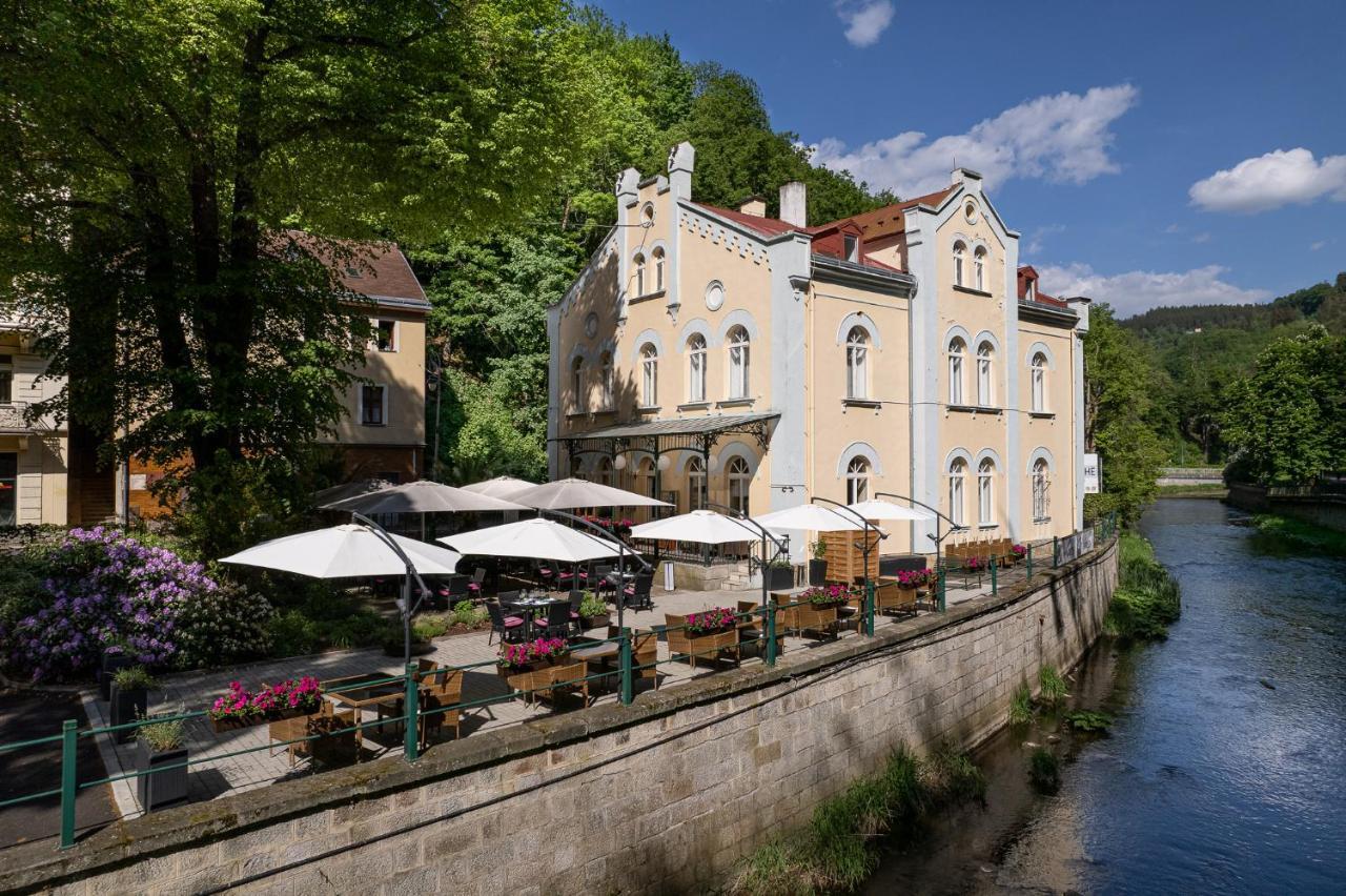 Villa Basileia Riverside Karlovy Vary Exterior foto
